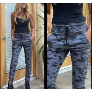 Flog Pants Women's Shely Drawstring Jogger Gray 26 Camouflage Military Army NWT